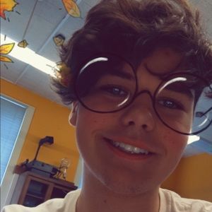 Meet your Posher, Dylan